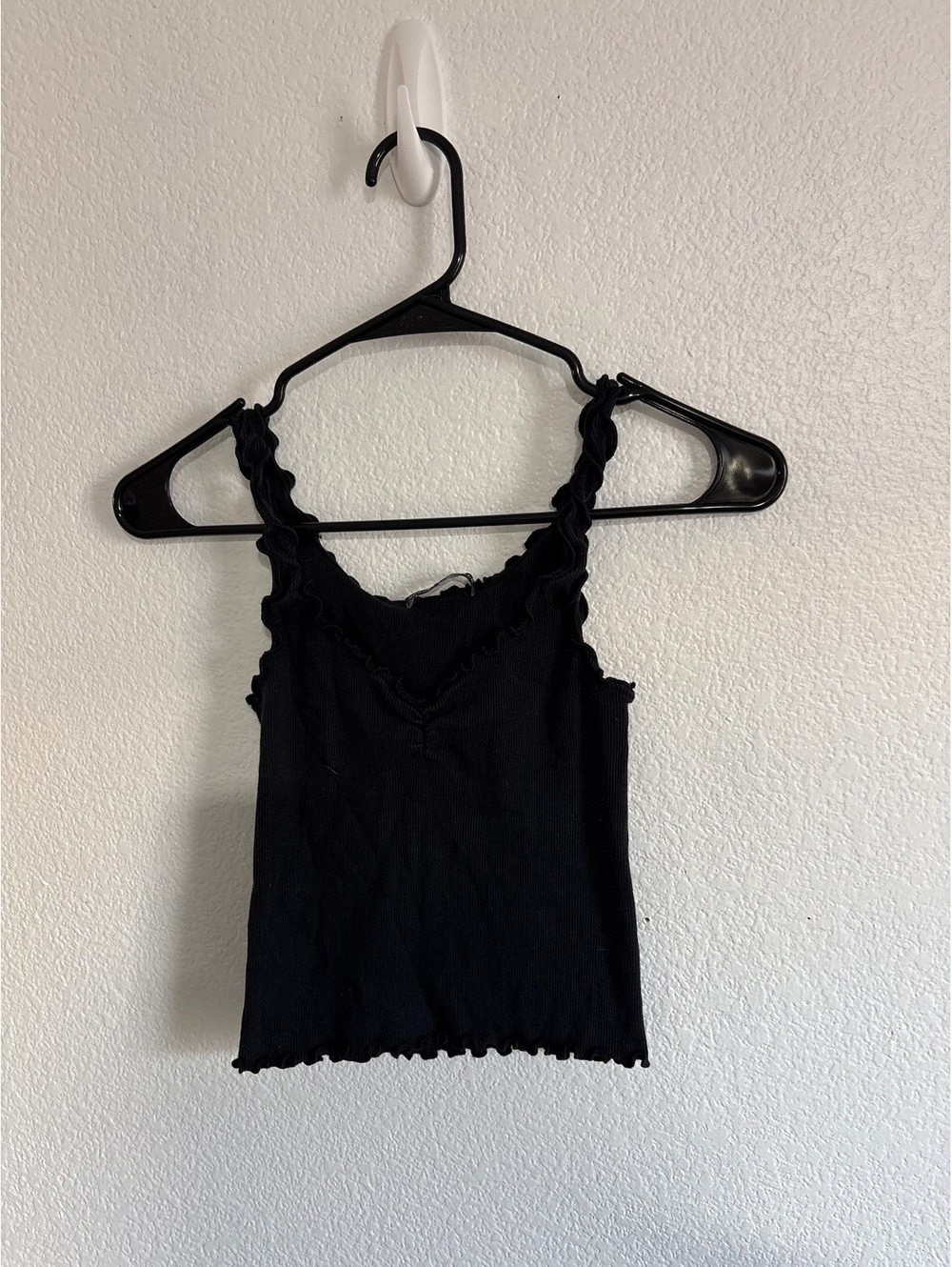 Brandy Melville Black Ribbed Lettuce Edge Tank Top